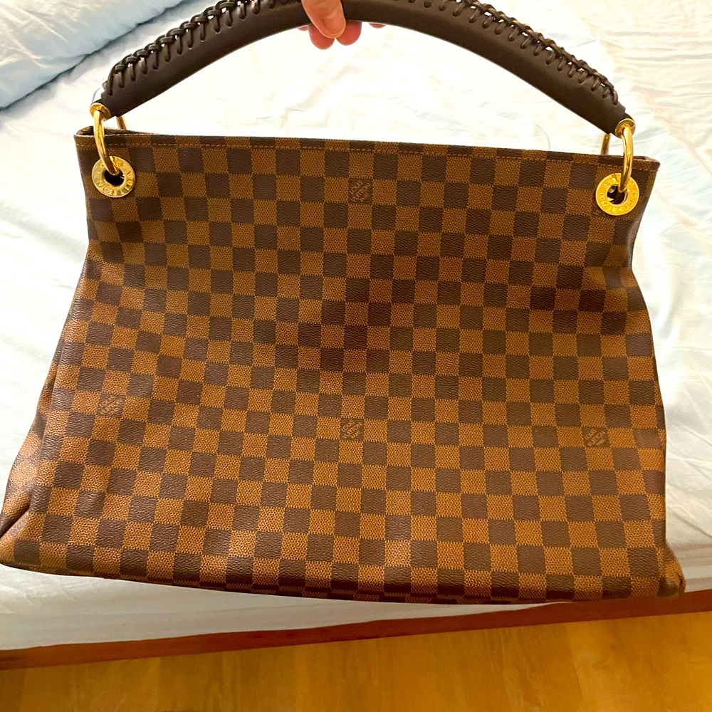 Louis Vuitton Purse/bag.